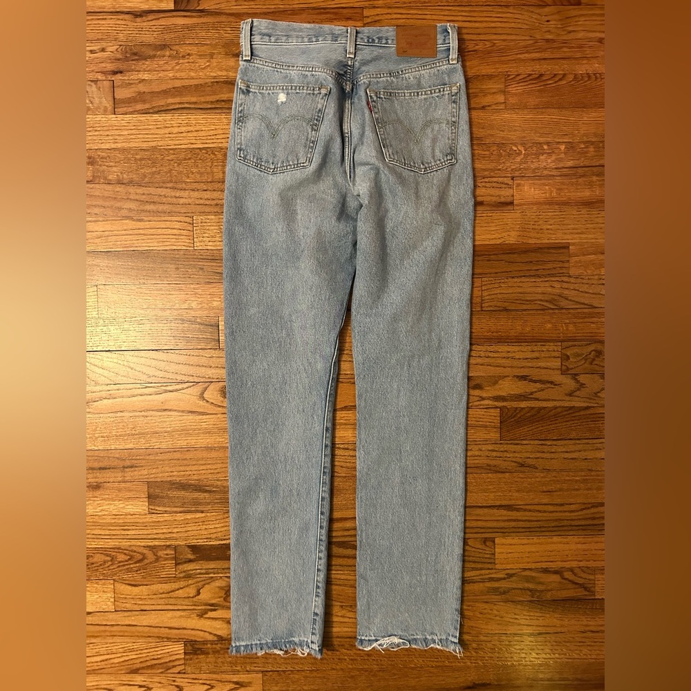 Levi’s 501 Original Fit Women’s Jeans - Picture 4 of 14